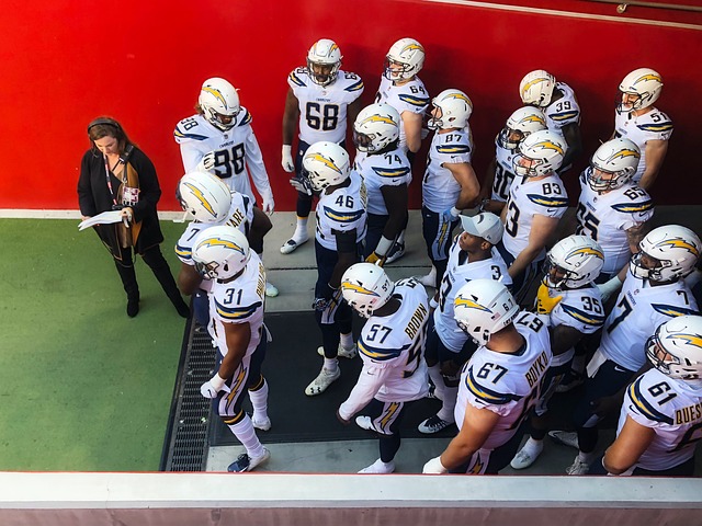 詹姆斯如何 詹姆斯如何